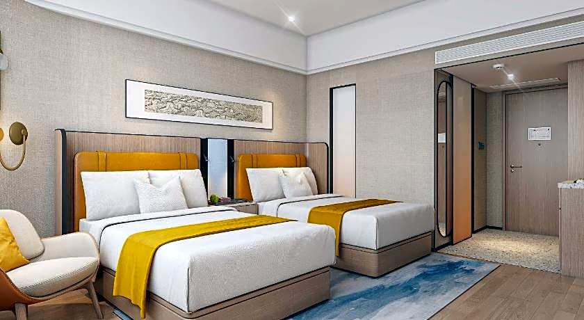 Five Rams City Hotel