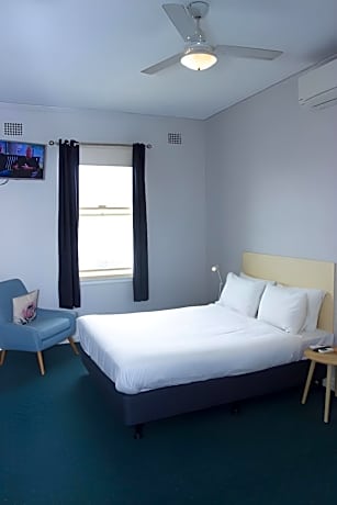 Double Room with Air Conditioning