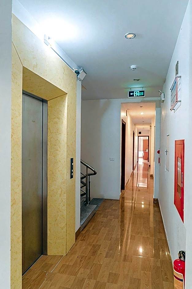 Luxury Airport Hotel & Spa