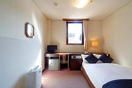 Semi Double Room - Smoking