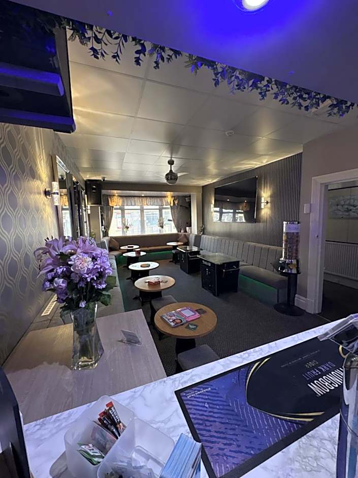 Clifton Private Hotel