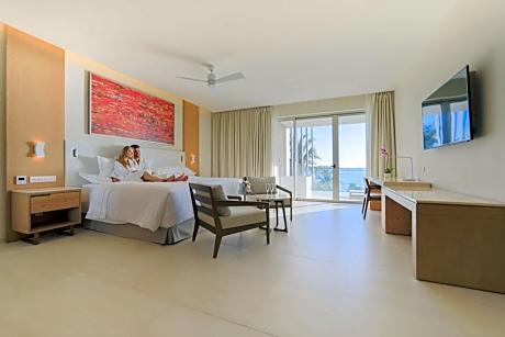 Junior Suite, Oceanfront (2 Double Beds)