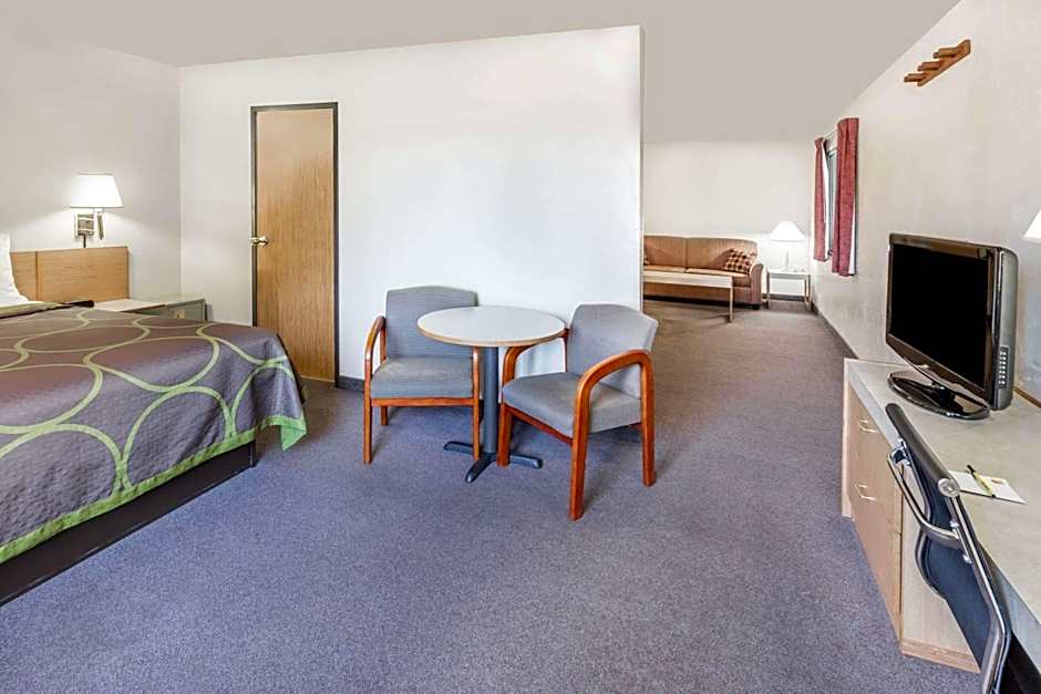 Super 8 by Wyndham Bend