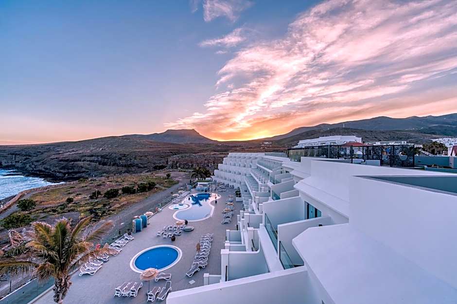 Occidental Roca Negra - Adults Only