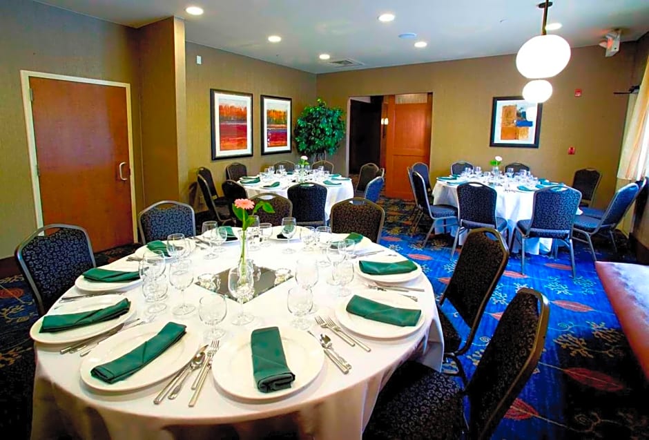 DoubleTree by Hilton Norwalk