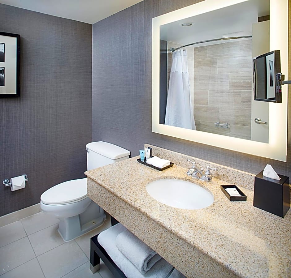 Crowne Plaza Annapolis by IHG