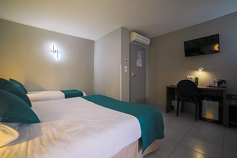 Holidays & Work HOTEL