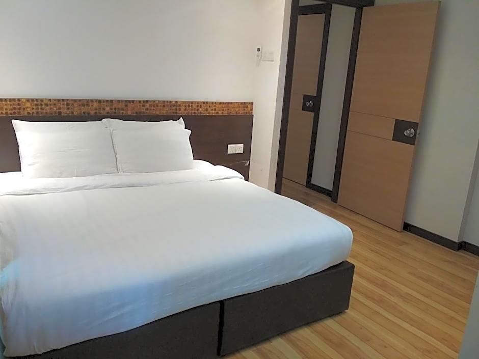 Classy Studio Apartment (KBCP)