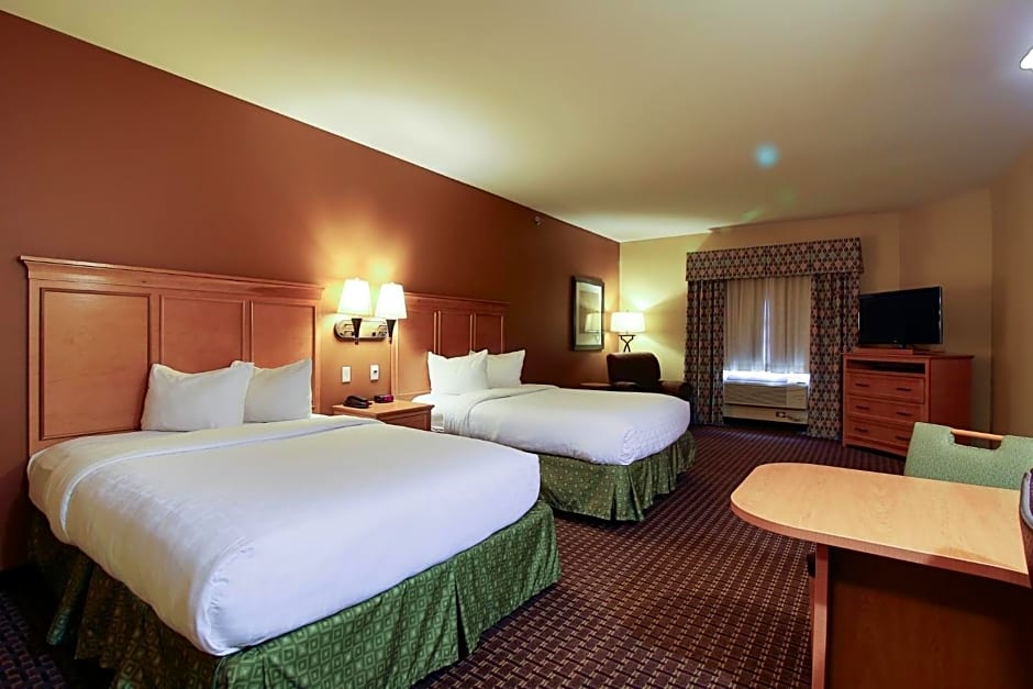 Hawthorn Suites by Wyndham Minot