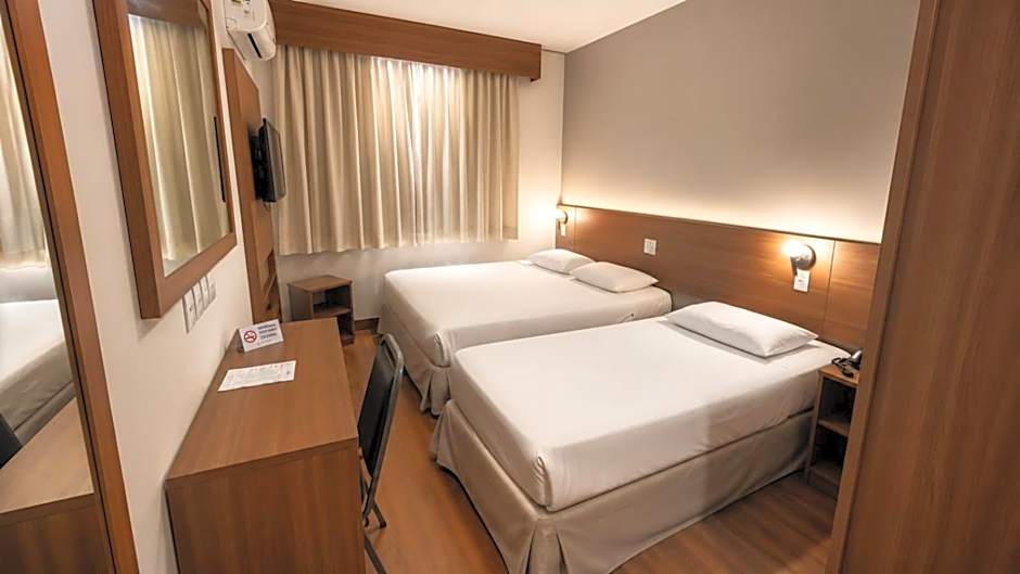 Hotel Continental Business - 200 metros do Complexo Hospitalar Santa Casa