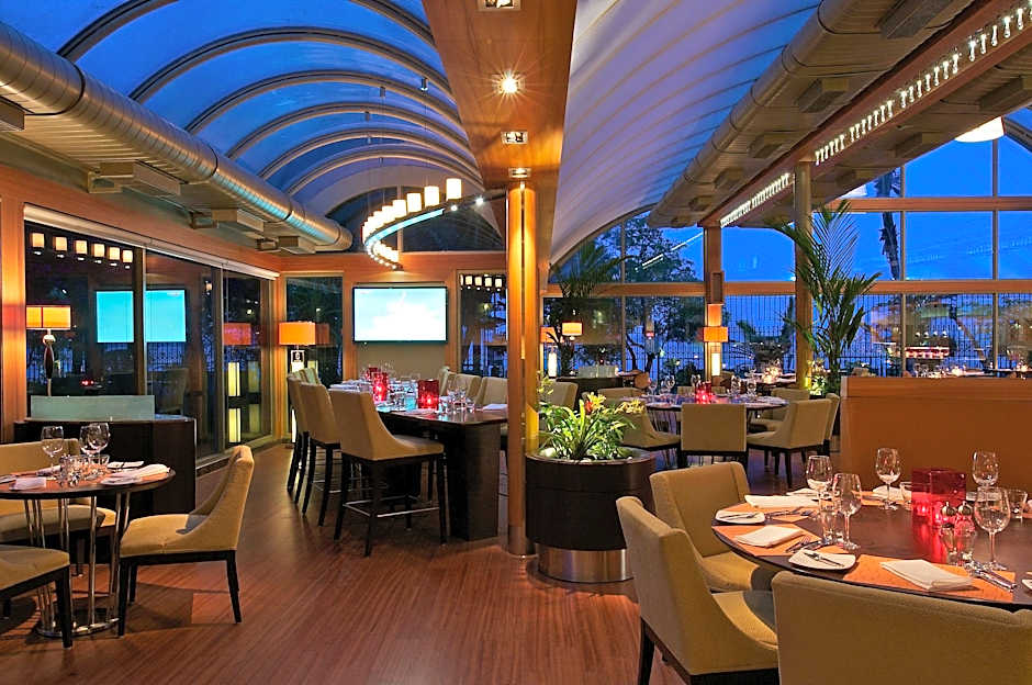 Vivanta Ernakulam, Marine Drive