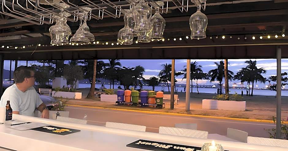 Hotel Bahia Subic Bay