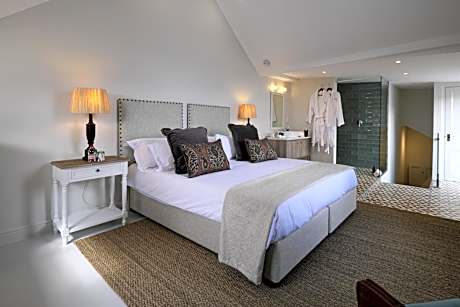 Superior Deluxe Room