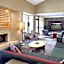 Courtyard by Marriott Fayetteville