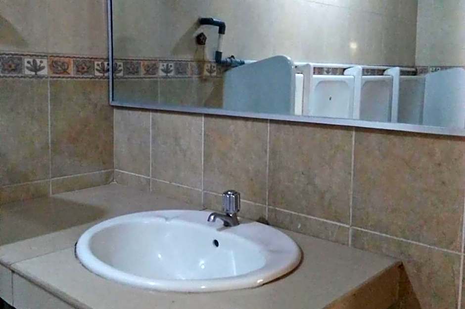 Hotel Olibert Parapat Ajibata Mitra RedDoorz