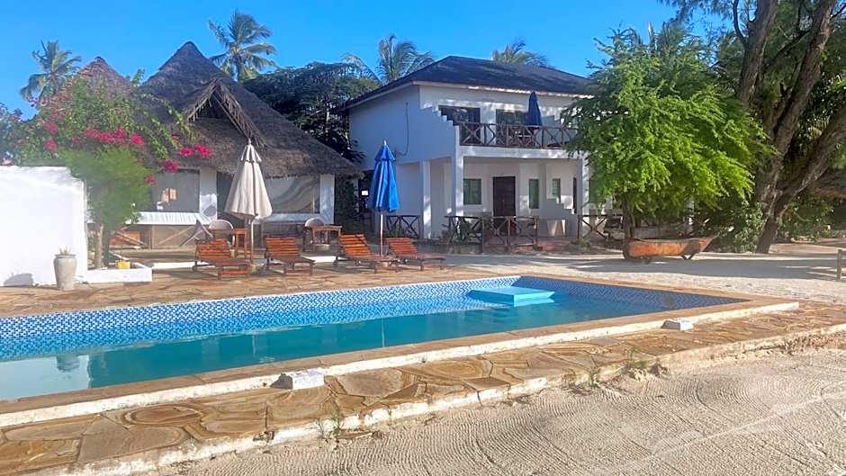 Kaure Sand Beach Lodge