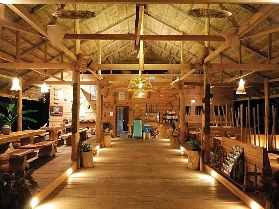 Fandee Island - Tad Lo - Bolaven Loop Pakse