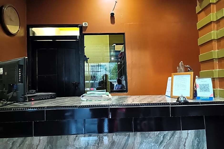 OYO 93485 Hotel Kenzie Sentani