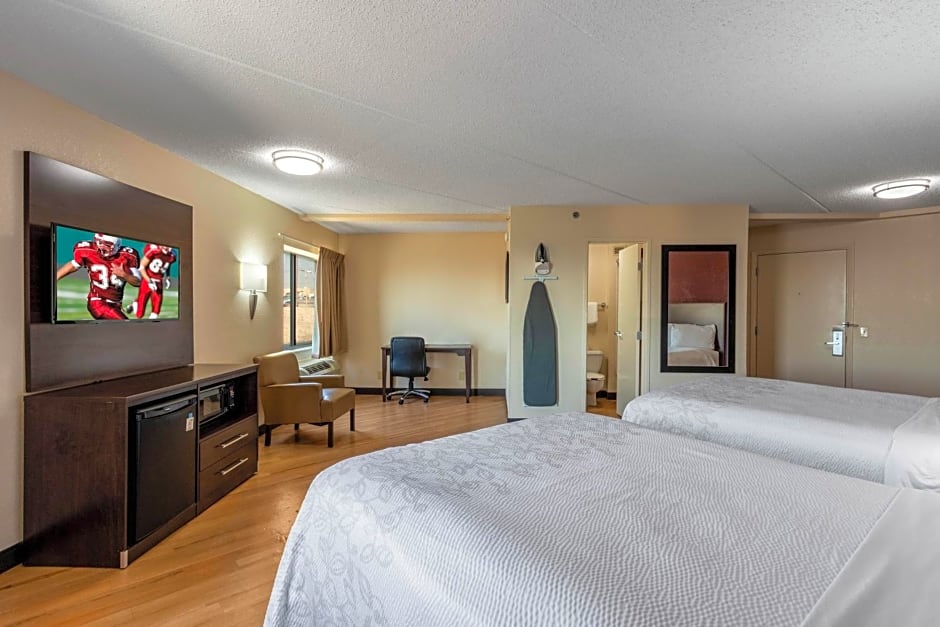 Red Roof Inn PLUS+ El Paso East