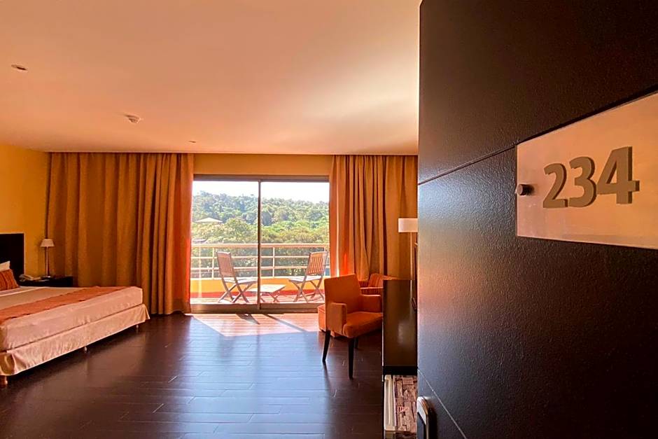 Grand Crucero Hotel