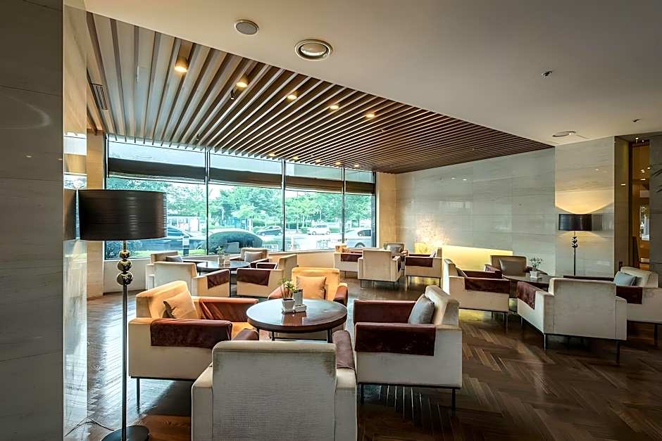 SHANGRIA BEACH TOURIST HOTEL