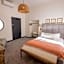 Speakeasy Queen Suite (Rm 3)