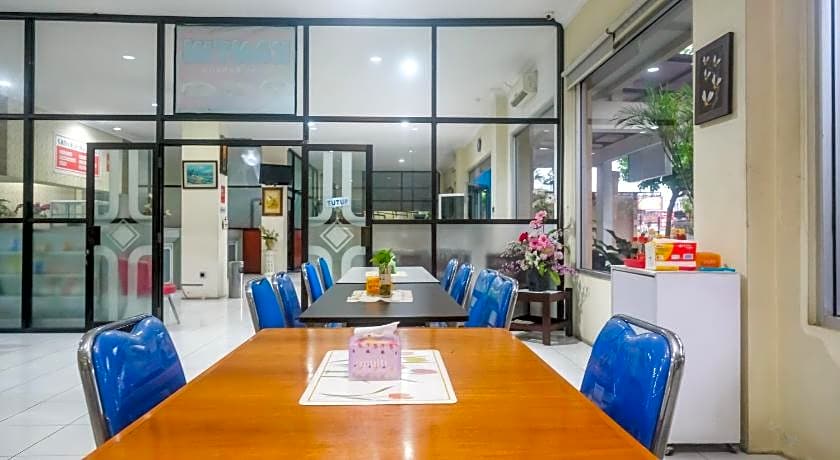 OYO 92454 Griya Raharja Guest House Syariah
