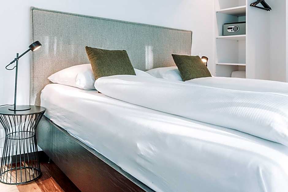 Blackhome Innsbruck City South I contactless check-in