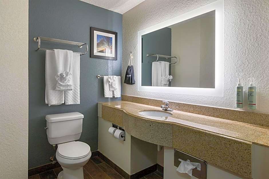 Best Western Waldo Inn & Suites