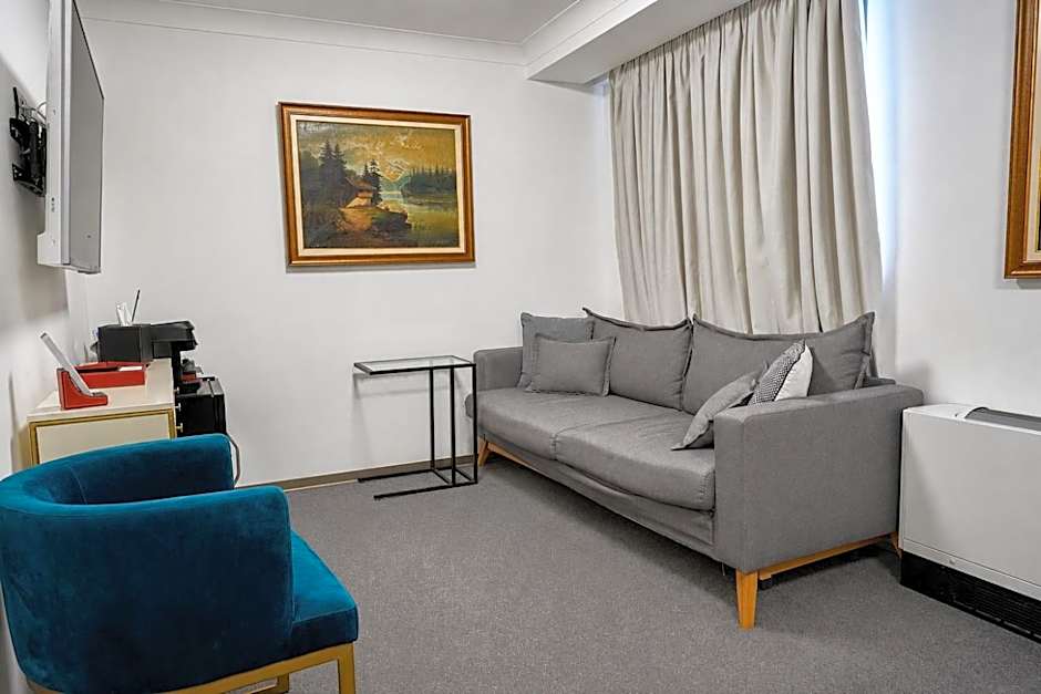 The Square Hotel