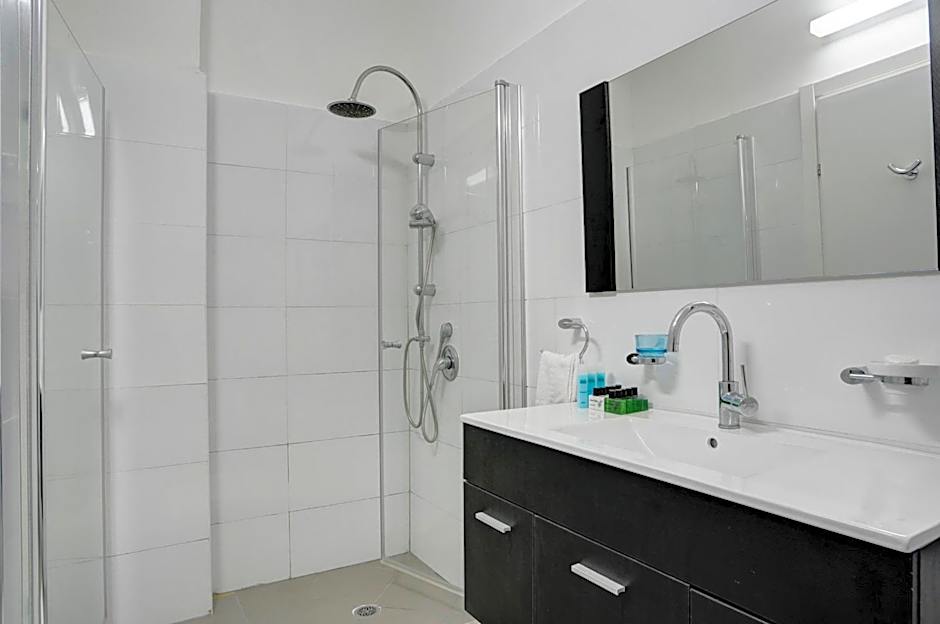 Geula Suites BY RAPHAEL HOTELS