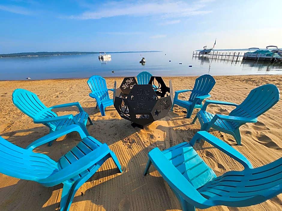 Brio Beach Inn