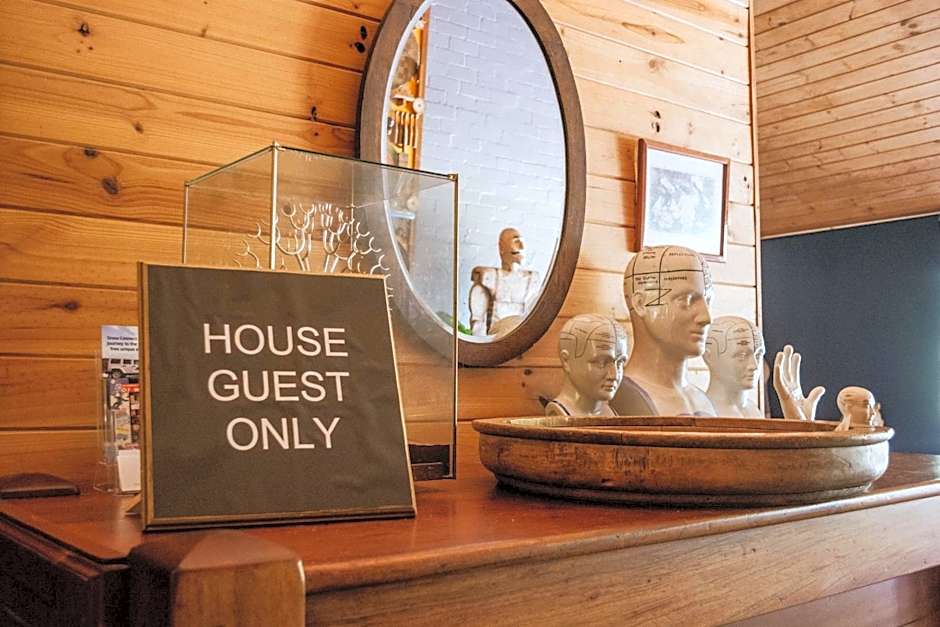 Crackenback Farm Guesthouse