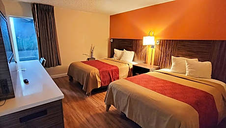 2 Double Beds Suite Non-Smoking