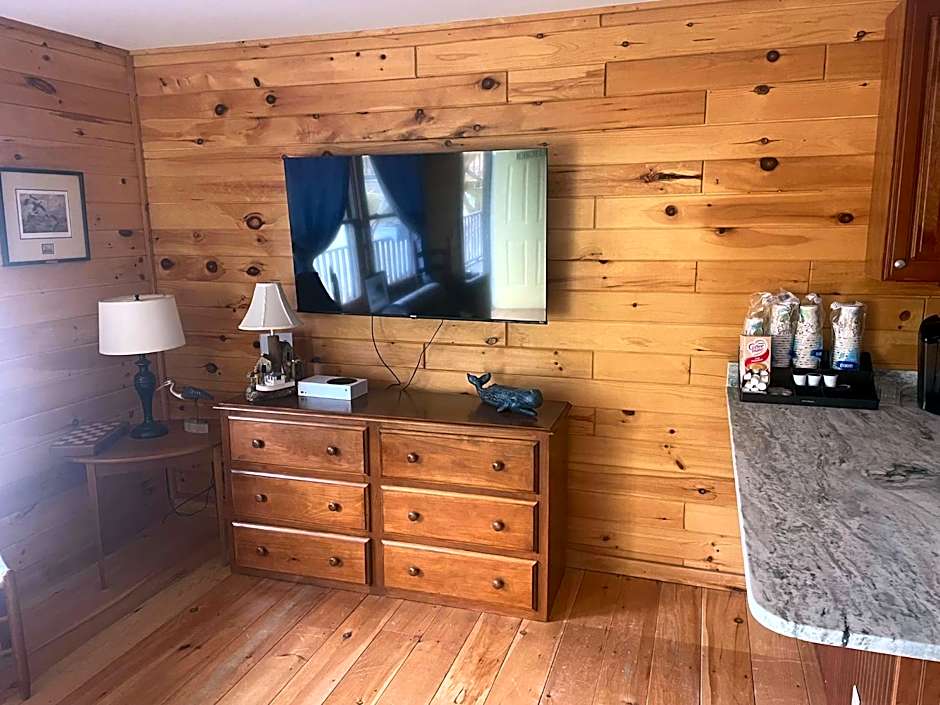 The Eggemoggin Reach Inn