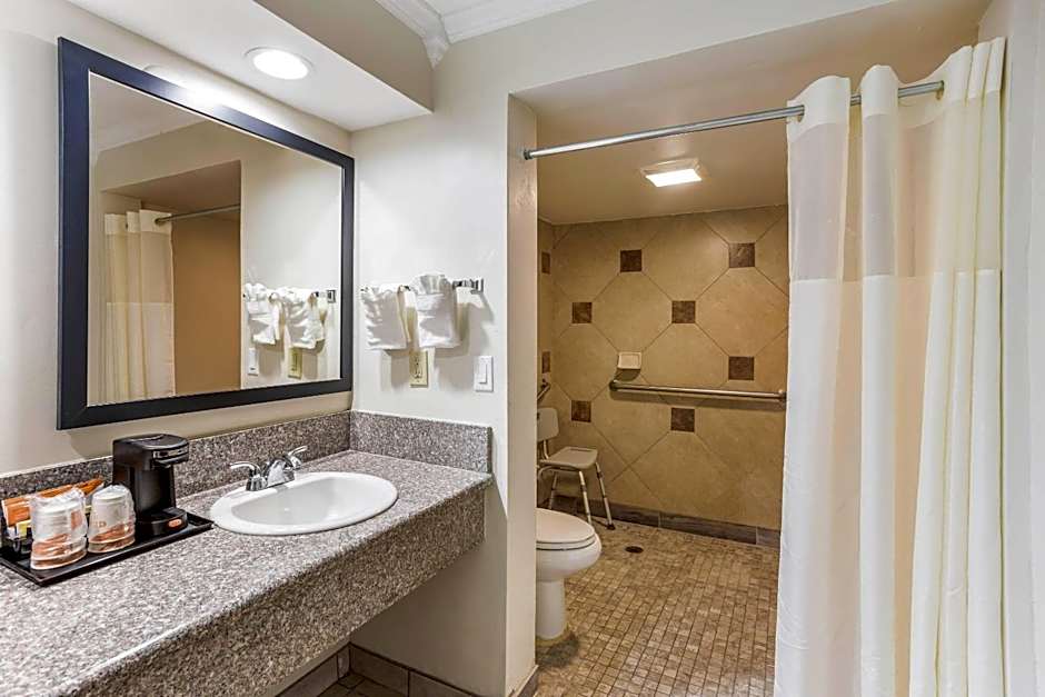 Quality Inn Escondido San Diego North County