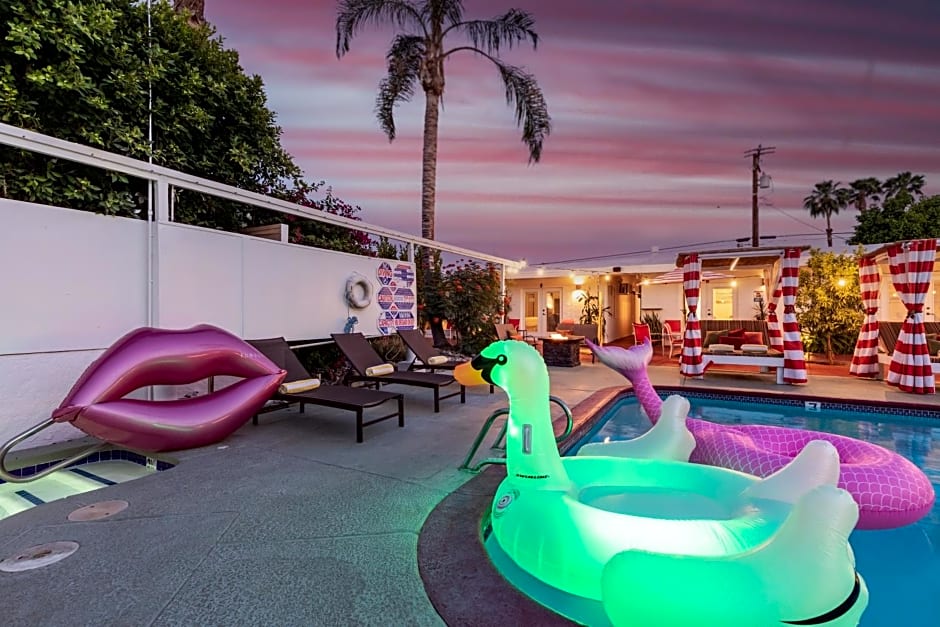 Float Palm Springs - Adults Only