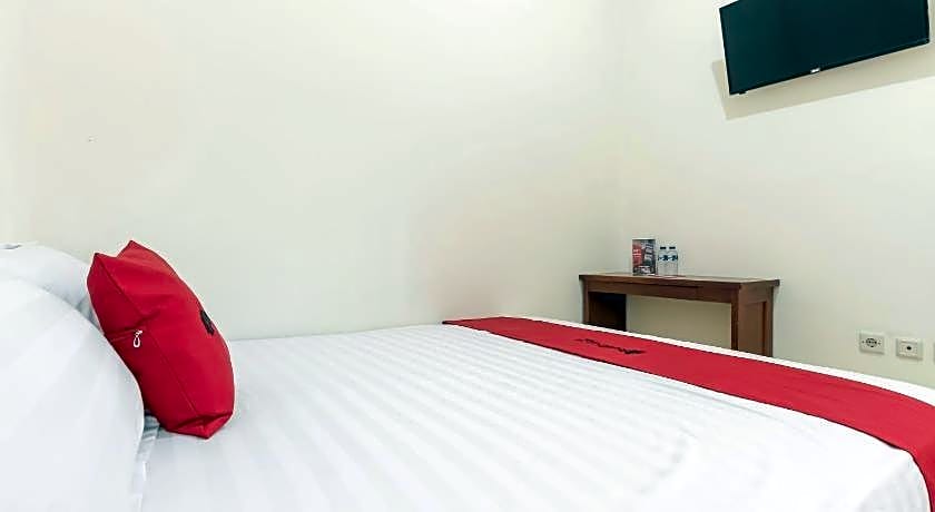 RedDoorz @ Tanjung Duren