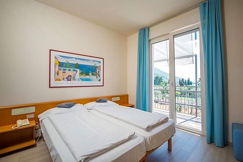 Club Hotel Olivi - Tennis Center