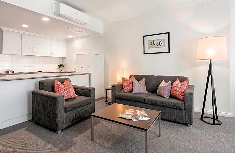 Franklin Apartments