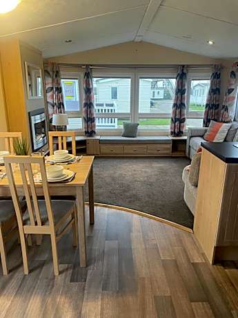 Whitehouse Leisure Park N&V Caravan Hire