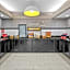 Hampton Inn By Hilton Bloomington West
