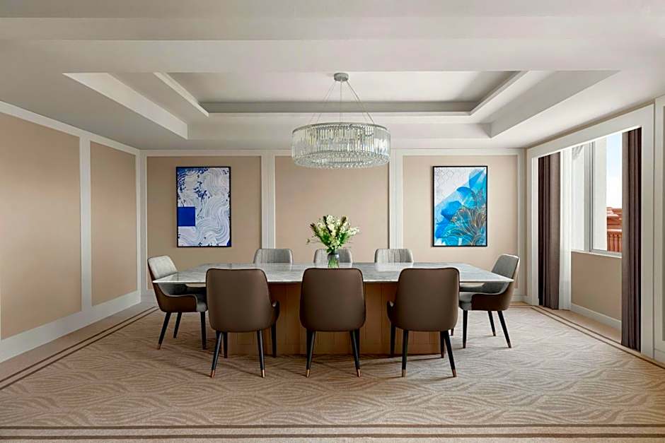 Photo 1 of 10 of Palace Suite