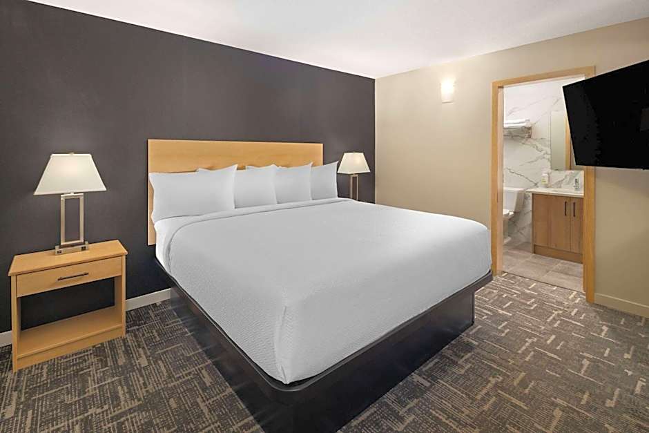 Baymont by Wyndham West Edmonton