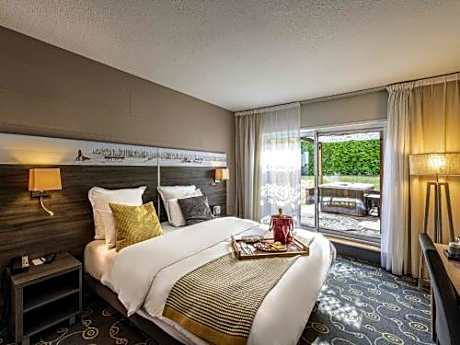 Executive Room with Private Terrace and Garden View
