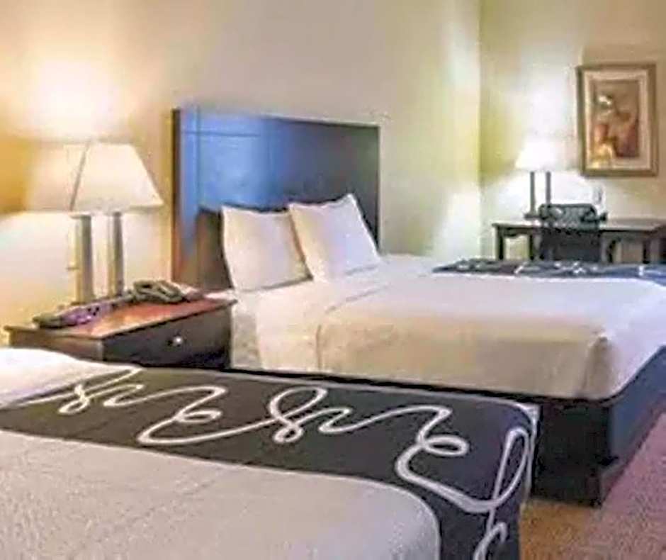 La Quinta Inn & Suites by Wyndham Waxahachie