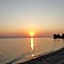 SUN RESIDENCE Exclusive Seaside Suites