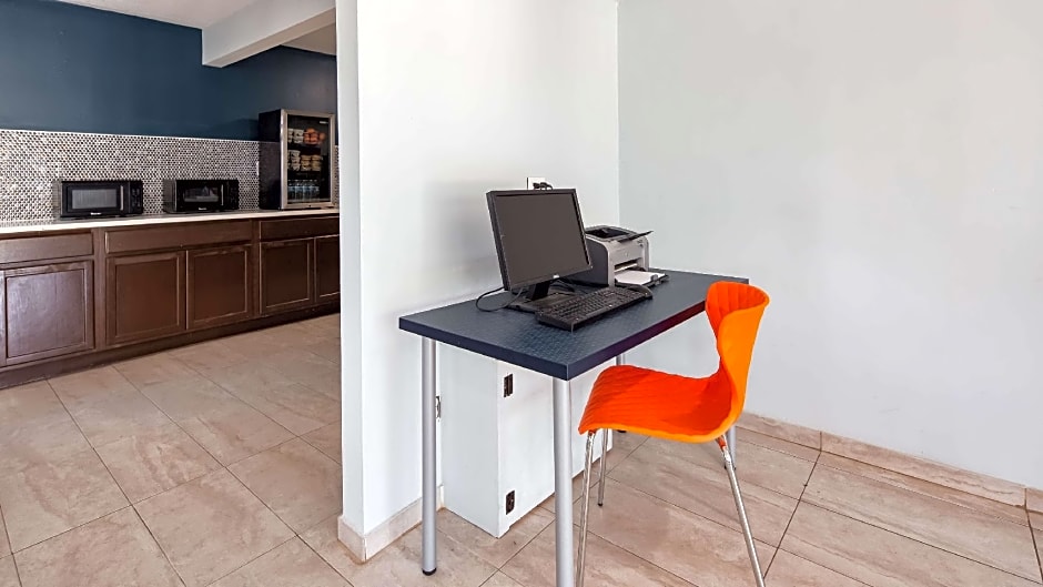 SureStay Hotel by Best Western Olathe