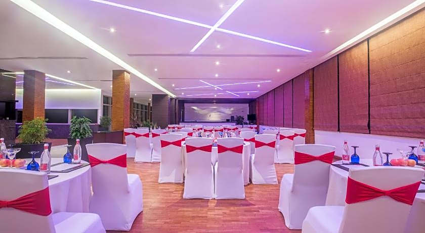 Crowne Plaza Kochi By IHG