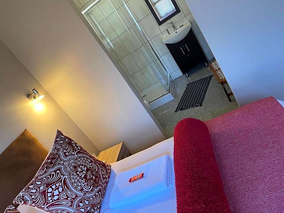 Klein Karoo Game Lodge